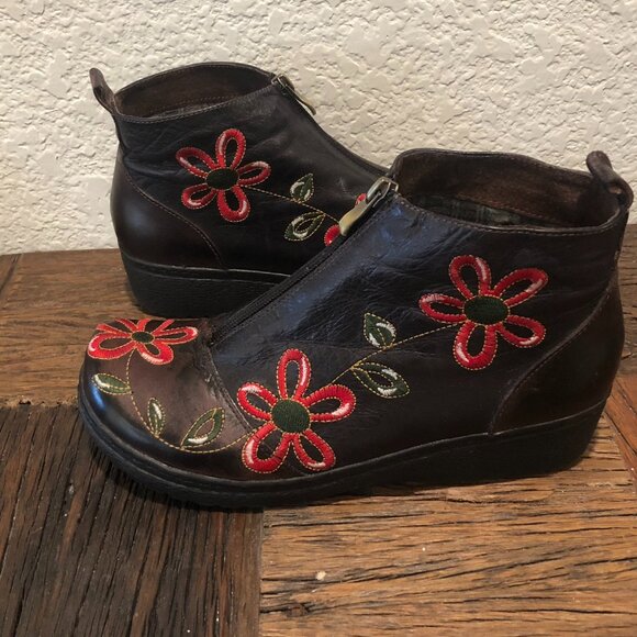 Spring Step Shoes - L'Artiste by Spring Step Embossed Floral Embroidered Leather Booties